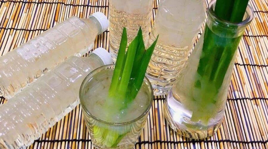 Đường phèn, nước cốt dừa, lá dứa tạo hương vị thanh tao